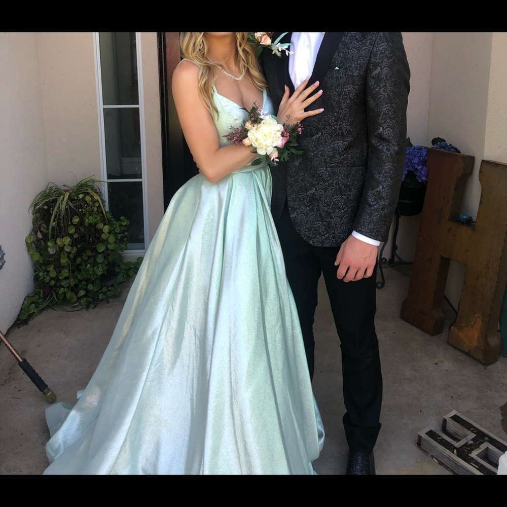Sherri Hill prom dress-worn once -new condition